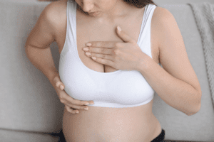 Engorgement mammaire : causes et solutions